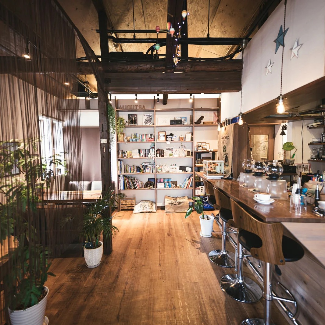 喫茶店内の写真